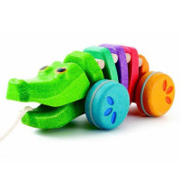 Drewniana zabawka, tęczowy krokodyl do ciągnięcia, 12m+, Plan Toys