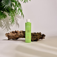 Stymulujący szampon do włosów z tendencją do wypadania, Ylang Ylang, AIAB, 250 ml, MaterNatura